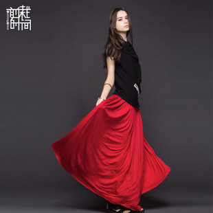 Cropped original designer benbai 2013 Europe in spring and summer knit dress with pleated bust-the company