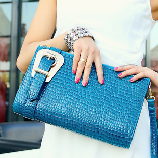 Search cool fashion women commute for 2013 summer wave of new European and American crocodile pattern and holding baodan shoulder Messenger cross handbags-the company